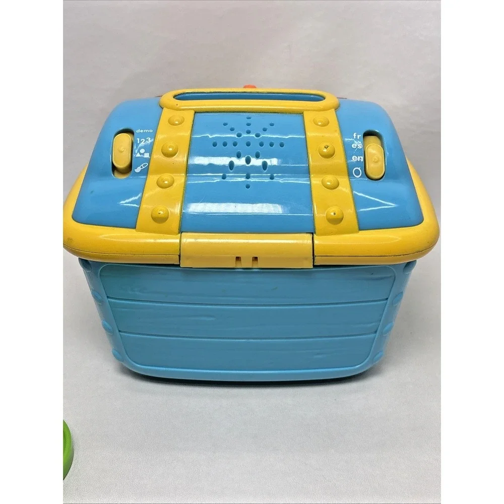 Baby Einstein Toy Count and Discover Treasure Chest‎ 9 Colored Coins Works